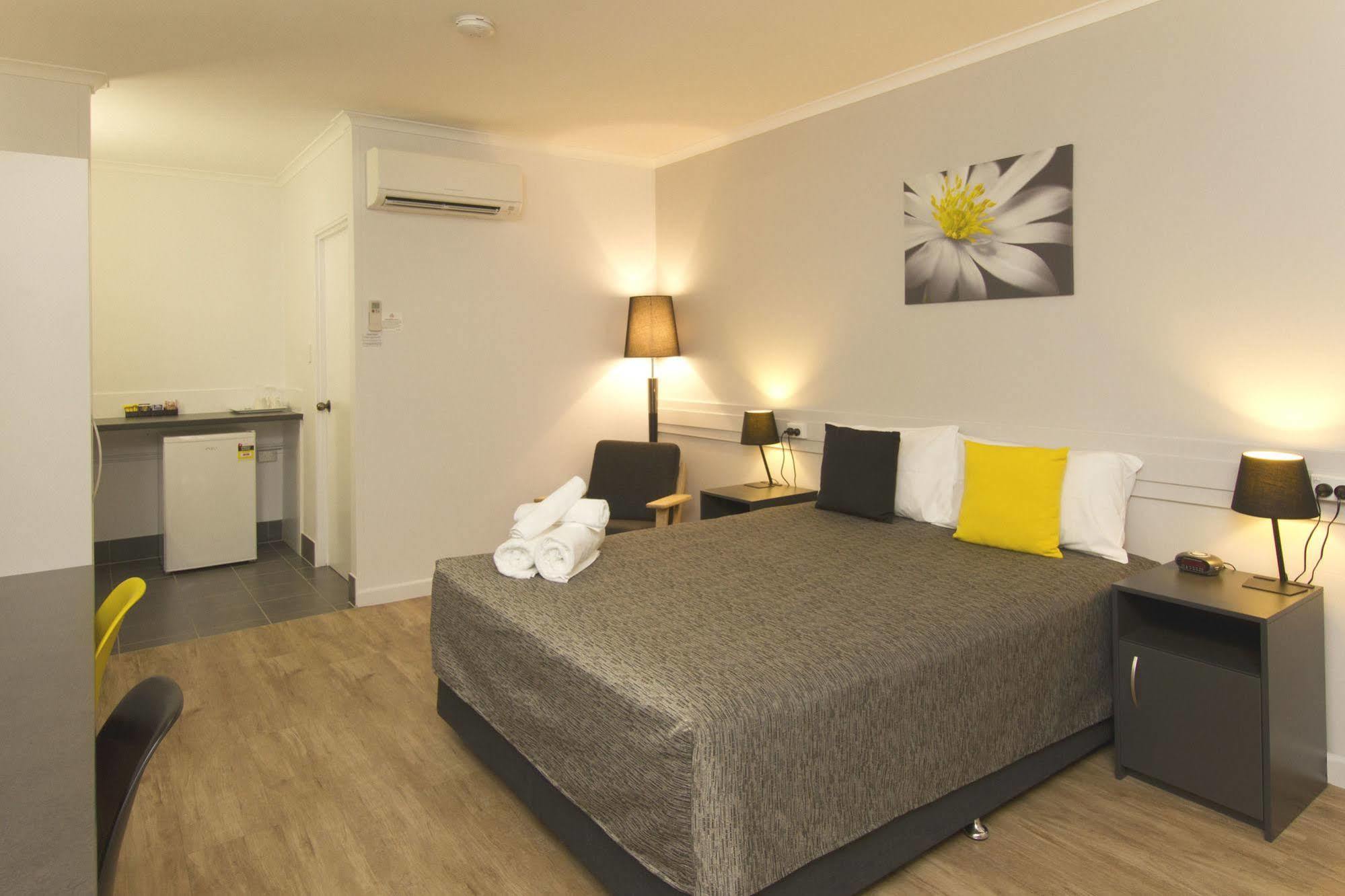 Glenmore Palms Motel Rockhampton Extérieur photo
